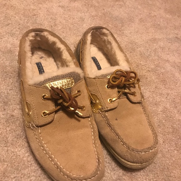 Fuzzy sperry’s - Picture 2 of 3